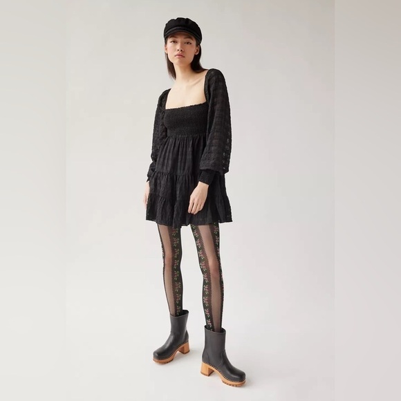 UO Astrid Floral Tight, Black + Red Floral, S/M or M/L, NWT - Picture 4 of 8